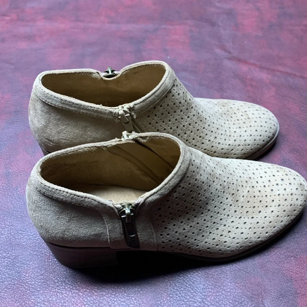 Booties - Picture 3 of 4